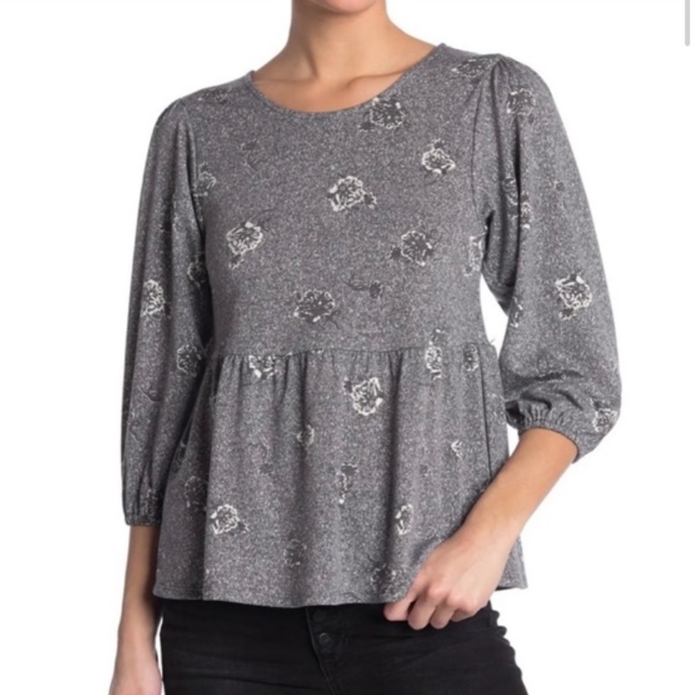 NWT Bobeau Gray Floral Babydoll Peplum Top